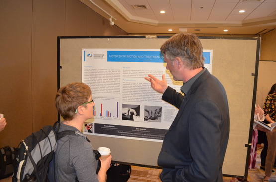 Dirk Möller während der Posterpräsentation "Motor Dysfunction and Treatment in Musicians' Focal Dystonia"